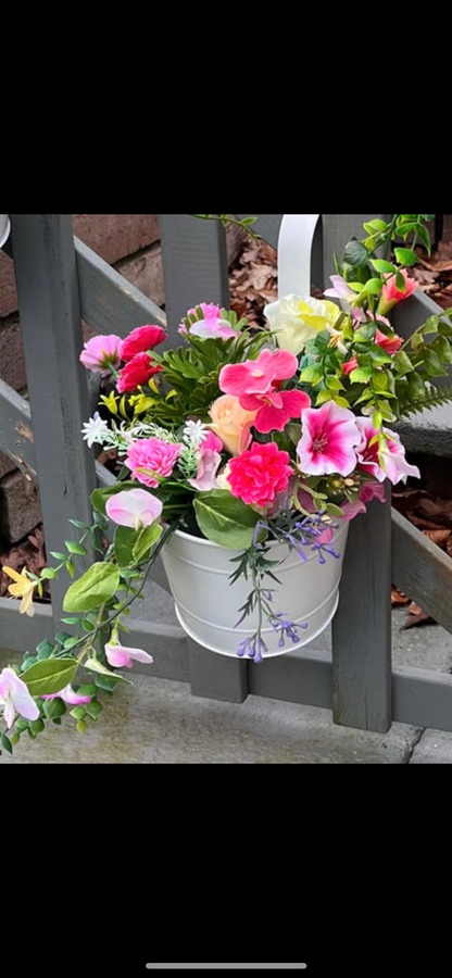 Single hanging Planters